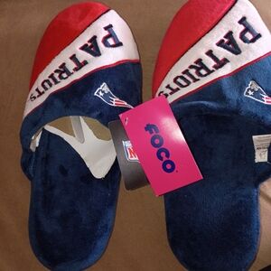 New England Patriots Logo Slippers - Navy, Red, White